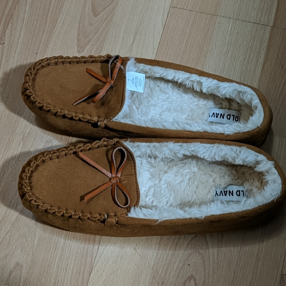 NWOT OLD NAVY Moccasins
